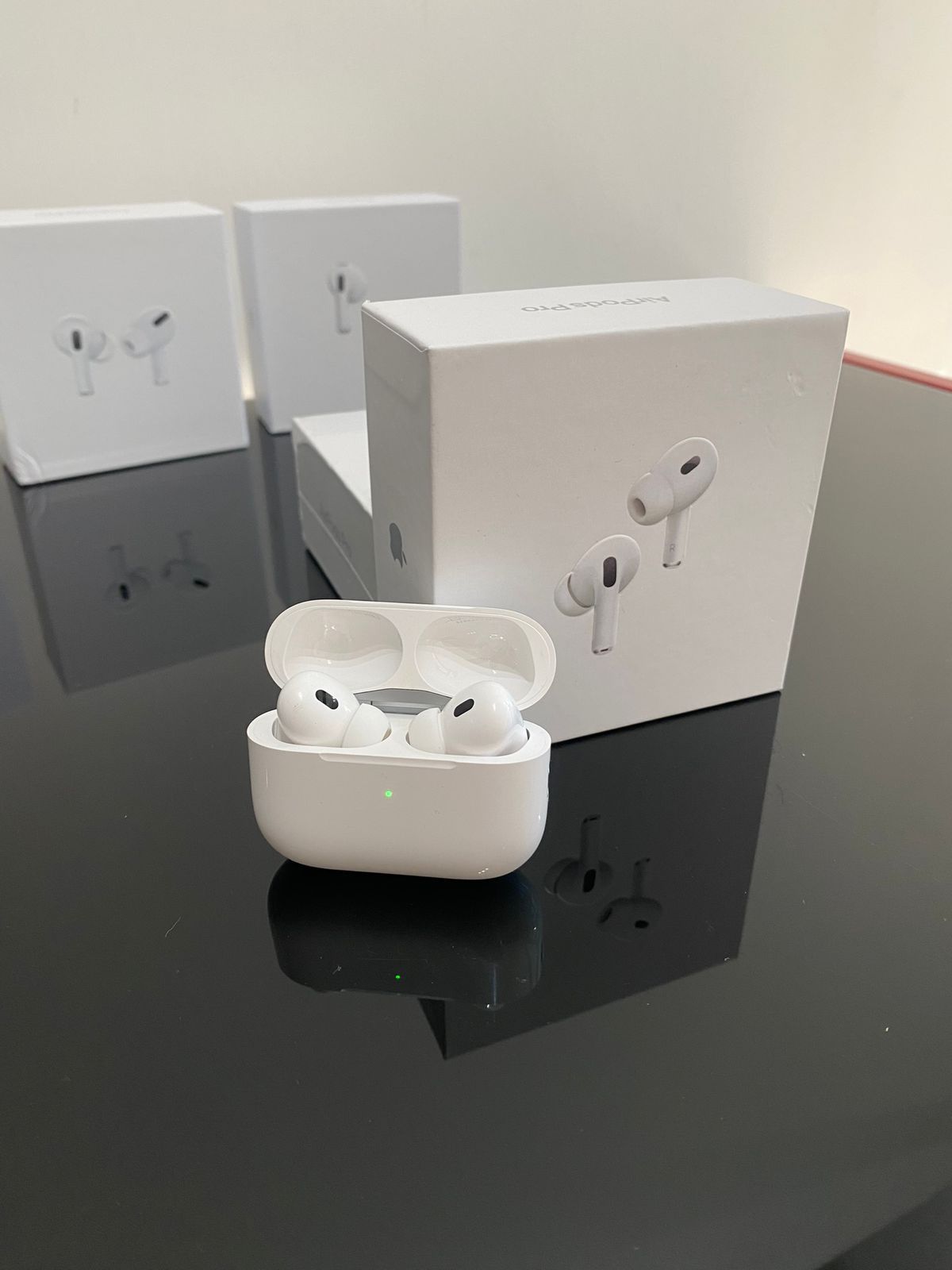 AirPods